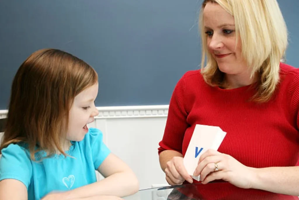 working with students is one of the best ideas for parent volunteers in the classroom